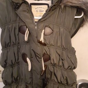 Ci Sono Women Sleeveless Jacket.
